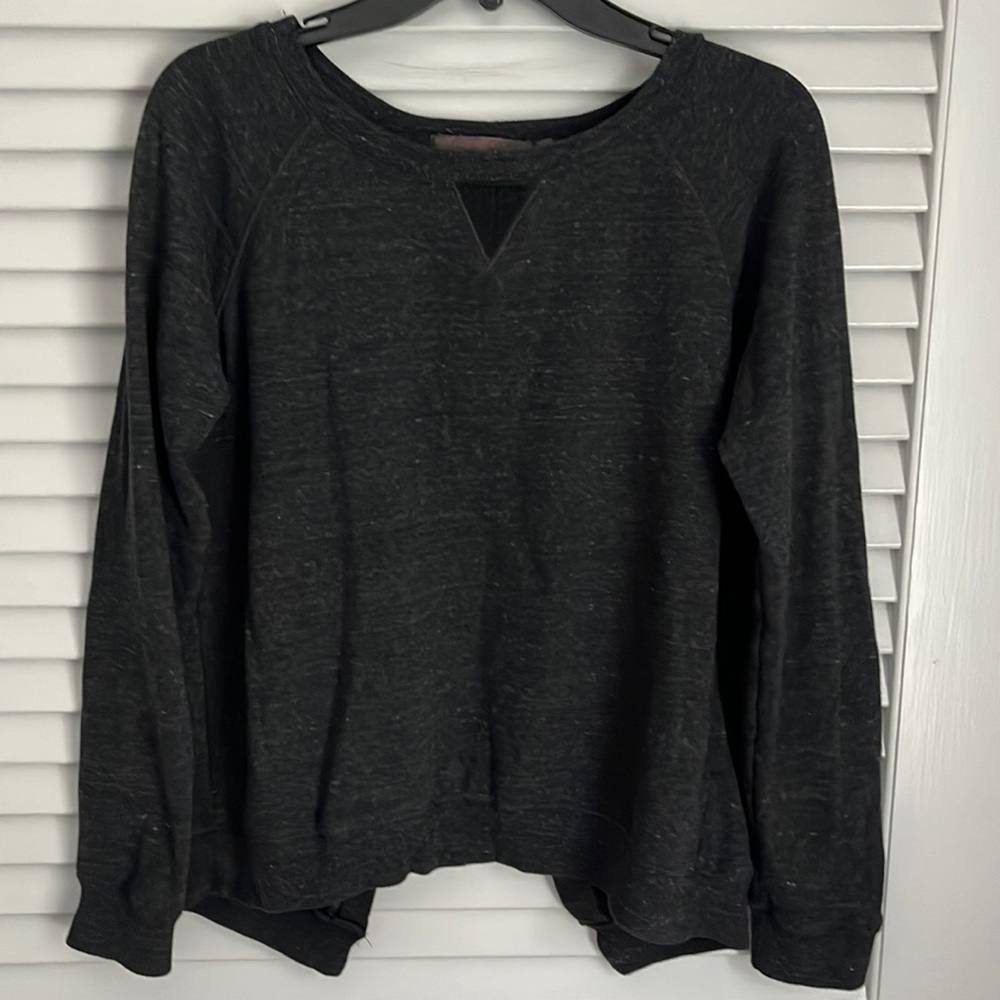 FEEL THE PIECE SLIT SPLIT BACK CREW NECK SWEATSHIRT